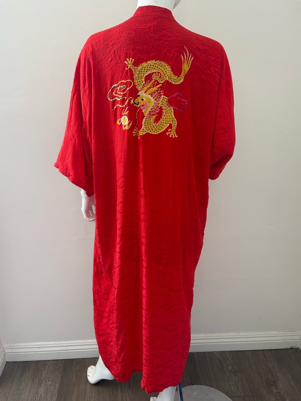 Vintage Red SilkLong Kimono Robe with Pocket & Back Dragon Embroidery